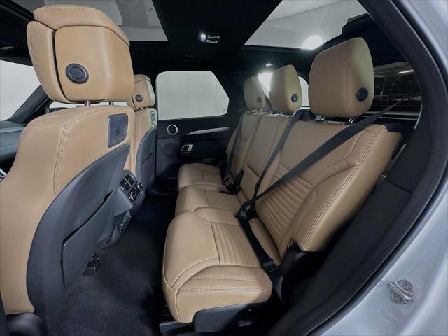 new 2025 Land Rover Discovery car, priced at $80,525