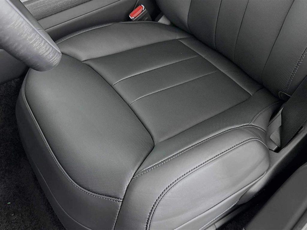 new 2025 Land Rover Range Rover car, priced at $154,910