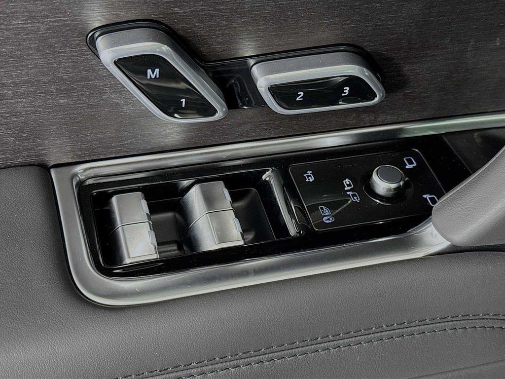 new 2025 Land Rover Range Rover car, priced at $154,910