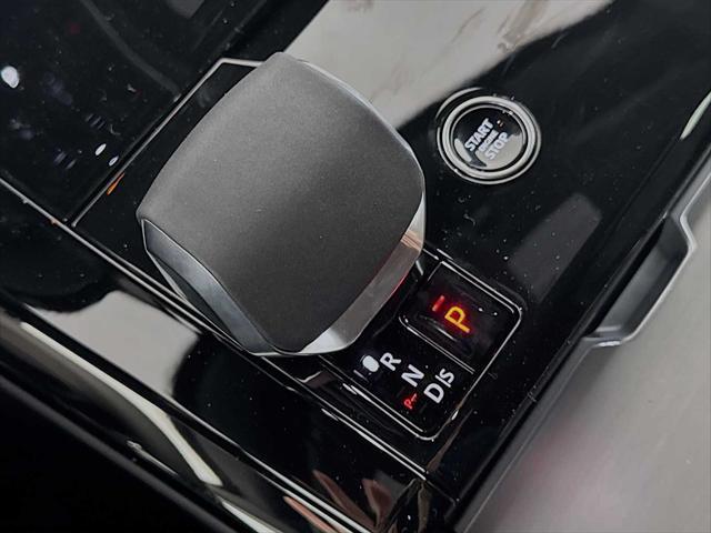 new 2025 Land Rover Range Rover Sport car, priced at $84,445