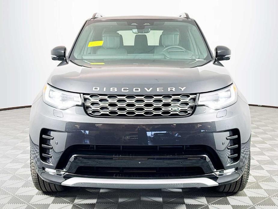 new 2024 Land Rover Discovery car, priced at $88,148