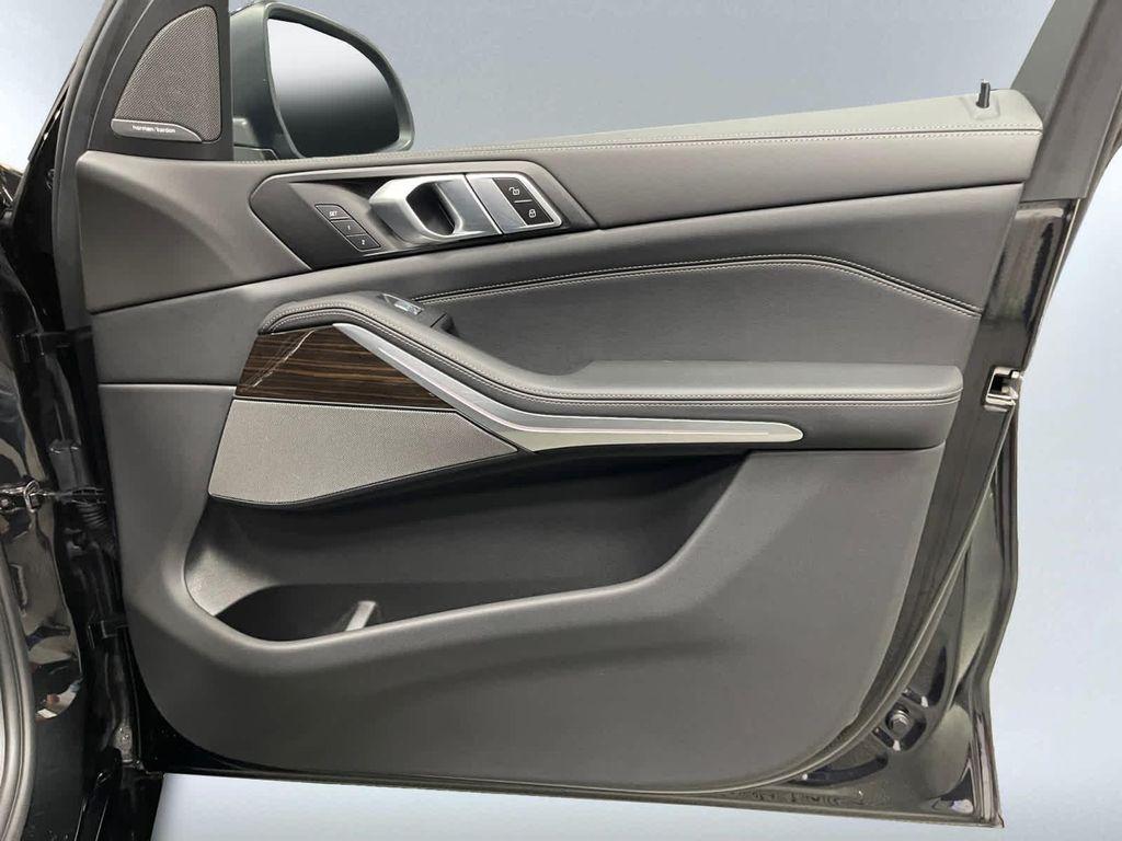 used 2023 BMW X7 car, priced at $52,998