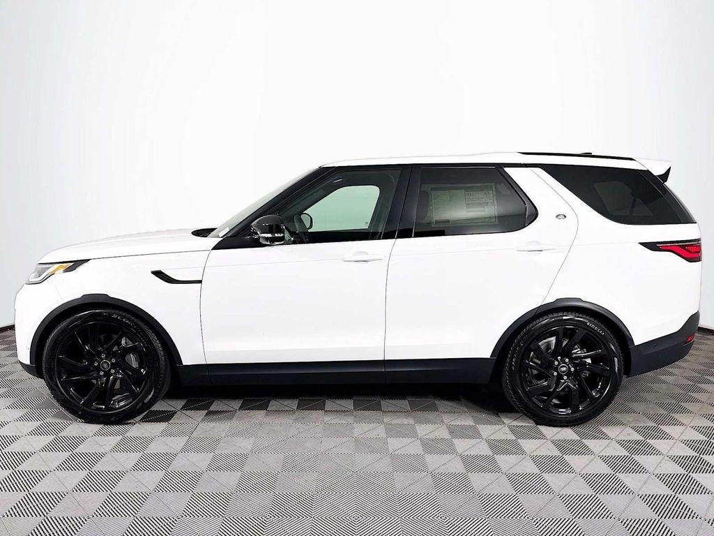 new 2025 Land Rover Discovery car, priced at $69,518