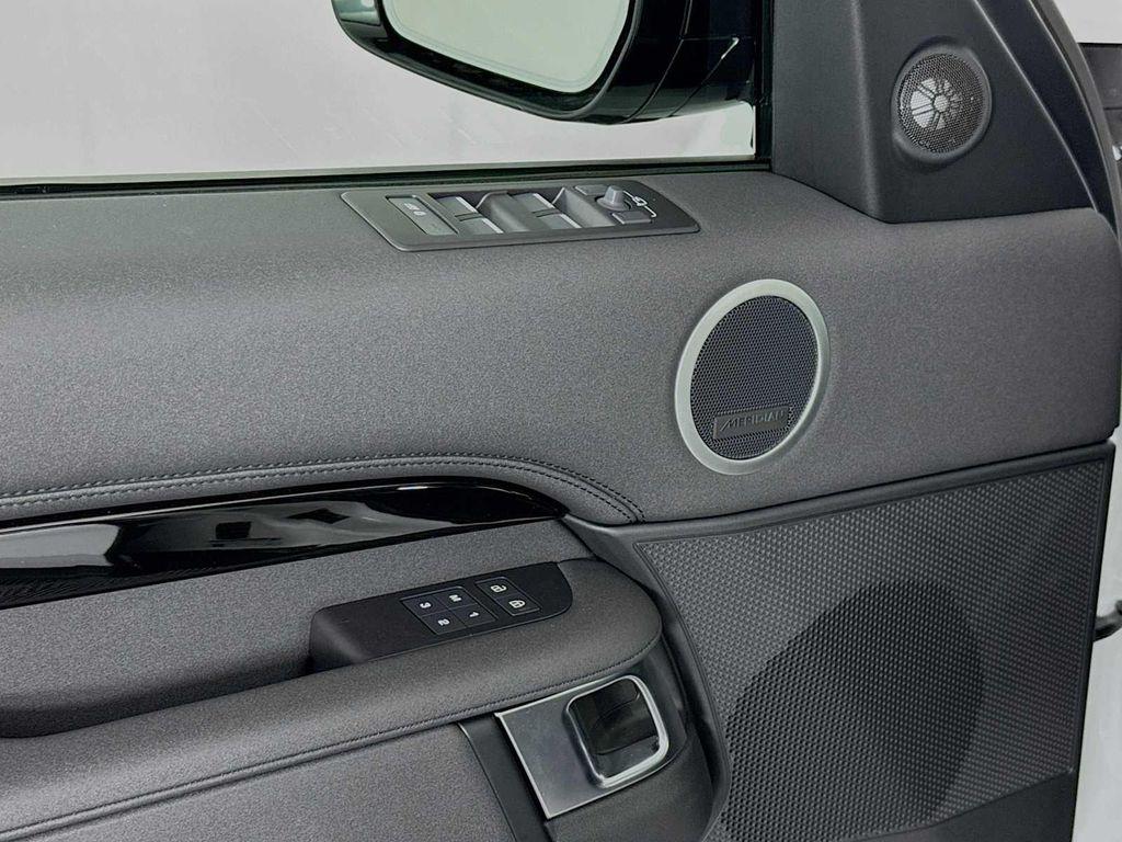 new 2025 Land Rover Discovery car, priced at $69,518