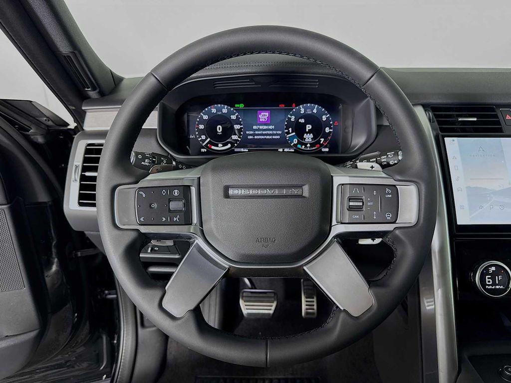 new 2025 Land Rover Discovery car, priced at $82,088