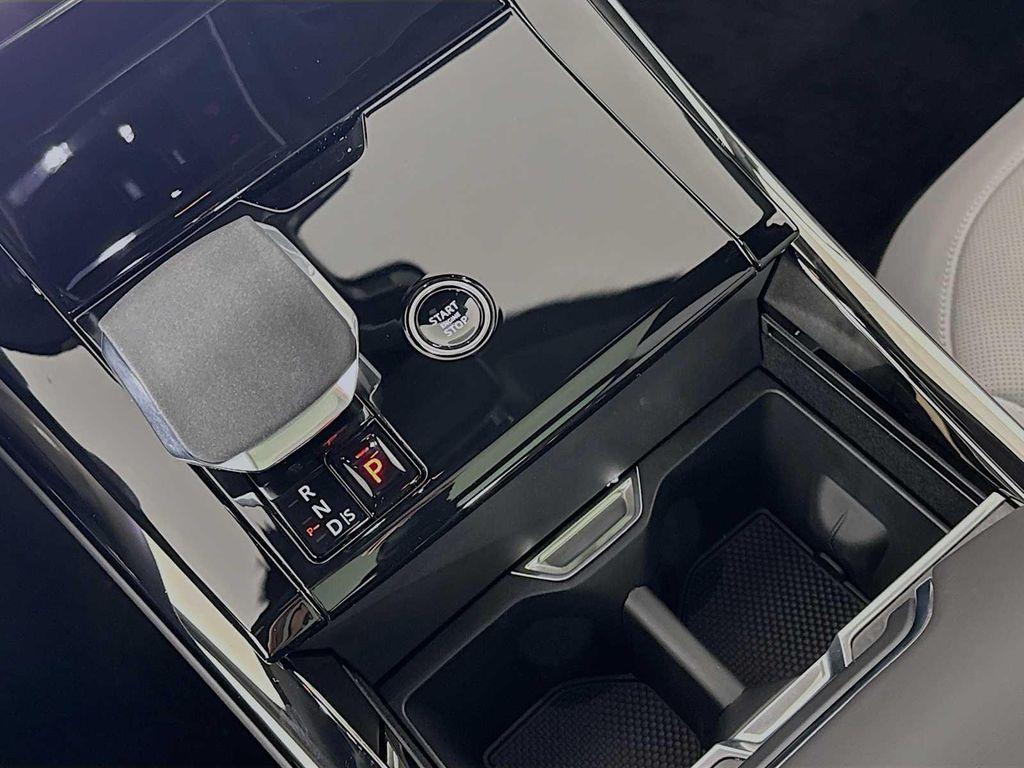 new 2025 Land Rover Range Rover Sport car, priced at $126,460