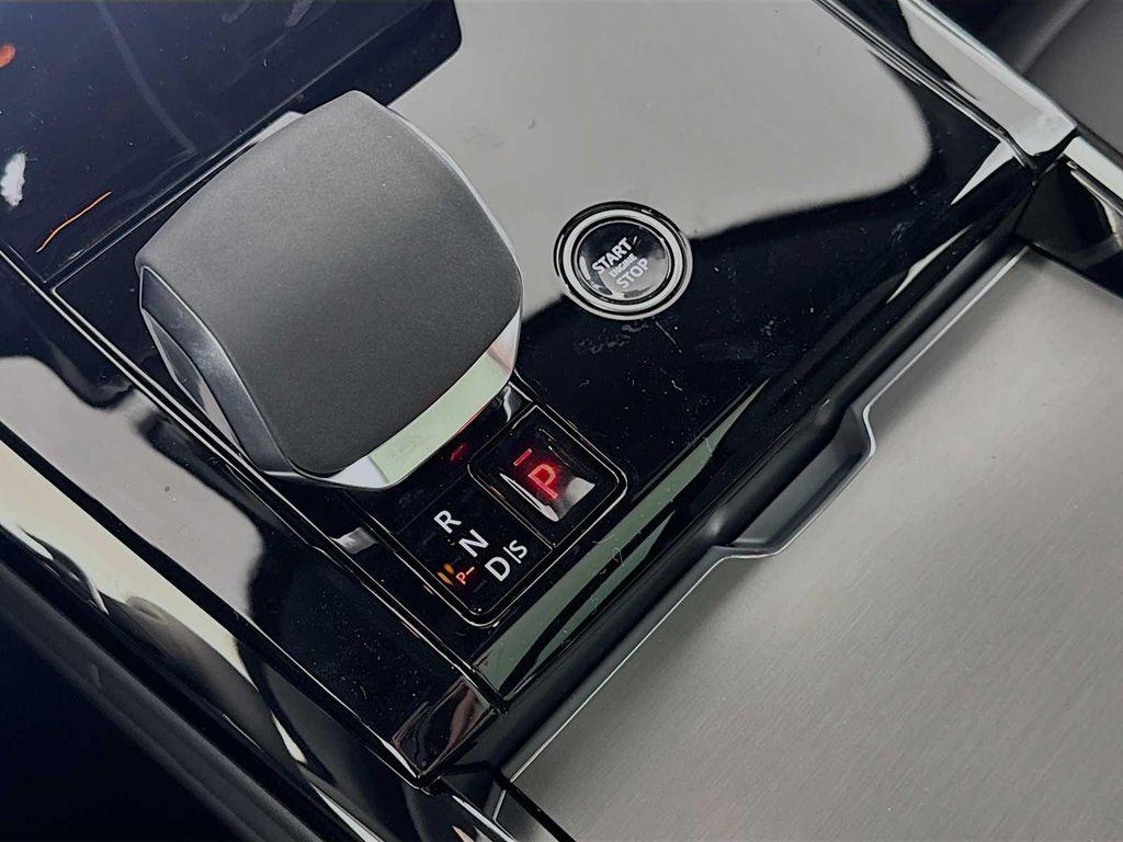 new 2025 Land Rover Range Rover Sport car, priced at $89,475