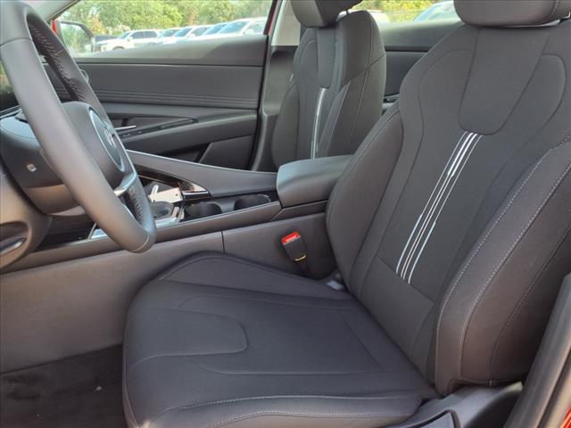 new 2025 Hyundai Elantra car, priced at $27,121