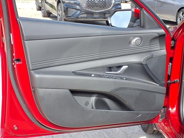 new 2025 Hyundai Elantra car, priced at $27,121