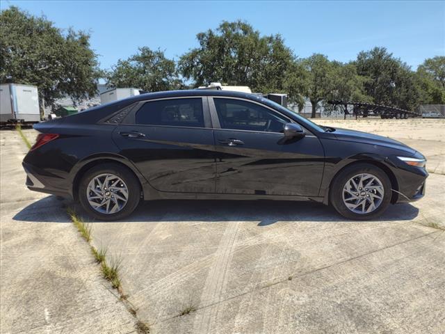 new 2024 Hyundai Elantra car, priced at $23,290