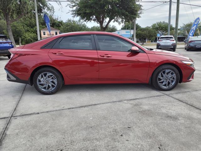 new 2024 Hyundai Elantra car, priced at $24,805