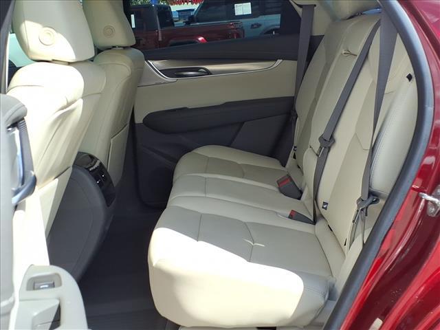 used 2021 Cadillac XT5 car, priced at $29,995