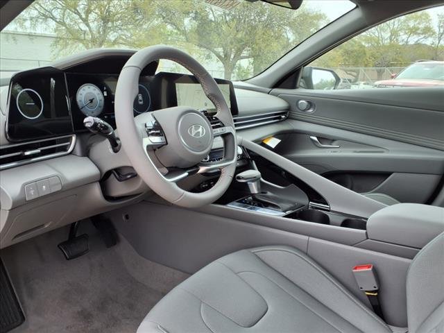 new 2025 Hyundai Elantra car