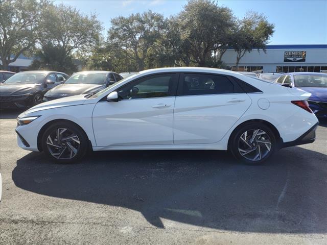 new 2025 Hyundai Elantra car, priced at $26,155