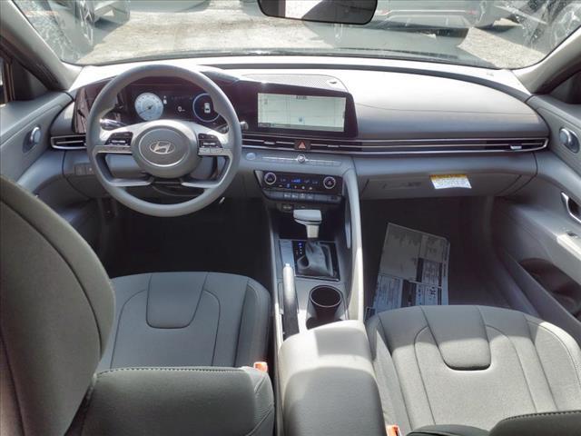 new 2024 Hyundai Elantra car
