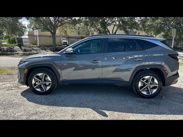 new 2025 Hyundai Tucson car, priced at $35,000