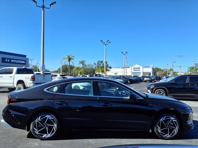 new 2024 Hyundai Sonata car, priced at $32,230