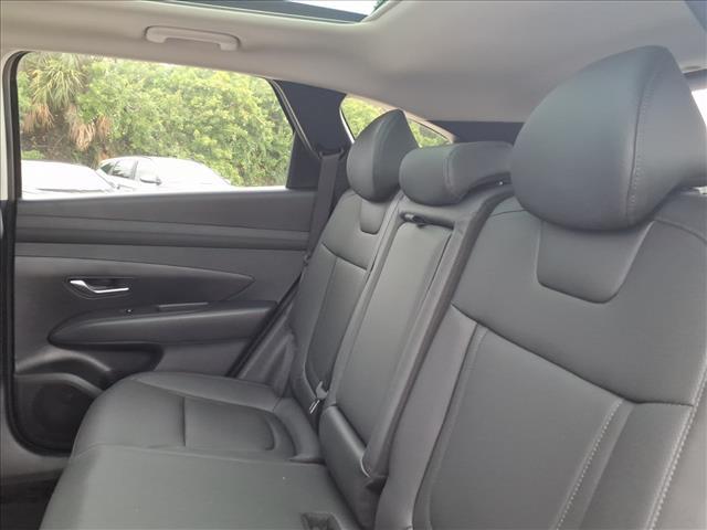 new 2025 Hyundai TUCSON Hybrid car, priced at $39,005