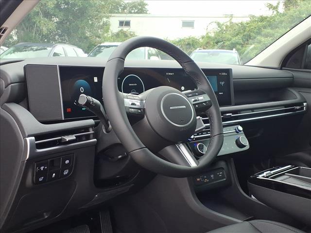 new 2025 Hyundai TUCSON Hybrid car, priced at $39,005