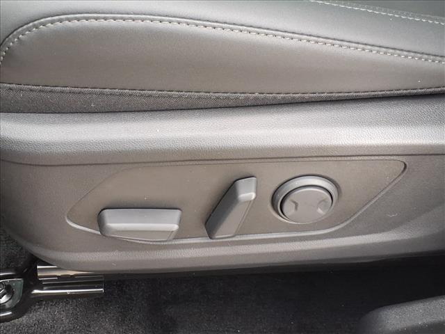 new 2025 Hyundai TUCSON Hybrid car, priced at $39,005