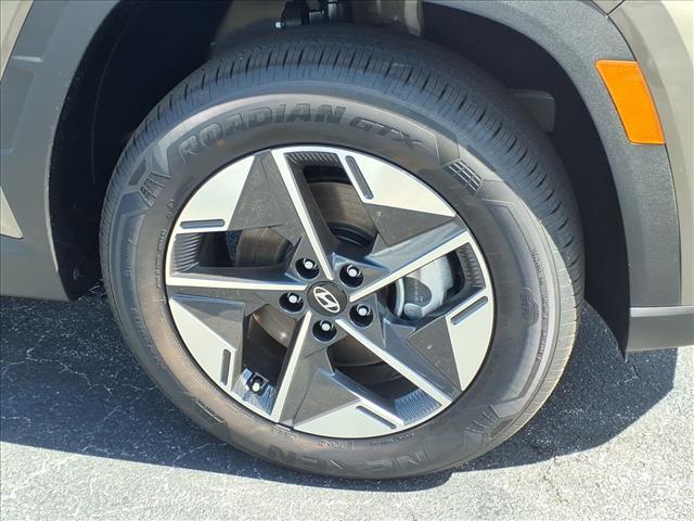 new 2025 Hyundai TUCSON Hybrid car, priced at $39,090