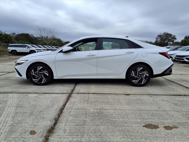 new 2025 Hyundai Elantra car, priced at $27,160