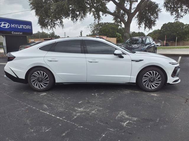 new 2024 Hyundai Sonata Hybrid car, priced at $39,380