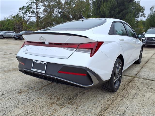 new 2025 Hyundai Elantra car, priced at $24,622