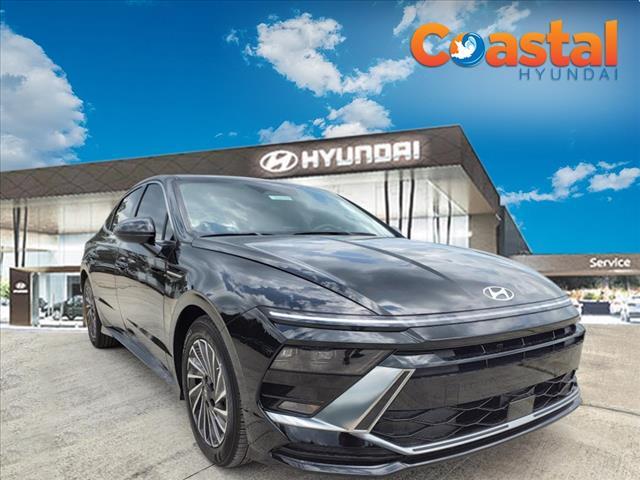 used 2024 Hyundai Sonata Hybrid car, priced at $32,520