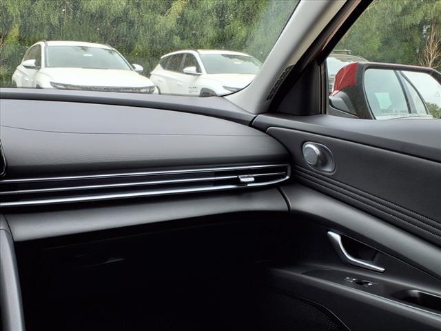 new 2025 Hyundai Elantra car