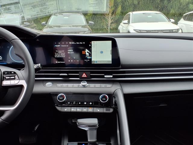 new 2025 Hyundai Elantra car