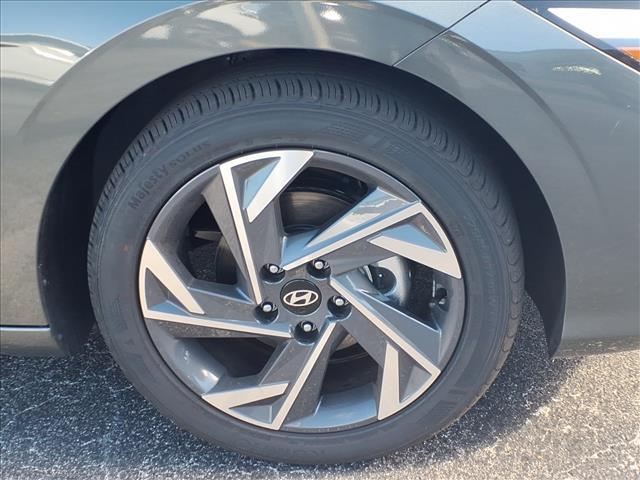 new 2025 Hyundai Elantra car, priced at $24,101