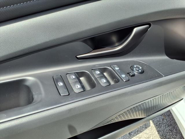 new 2025 Hyundai Elantra car, priced at $25,147