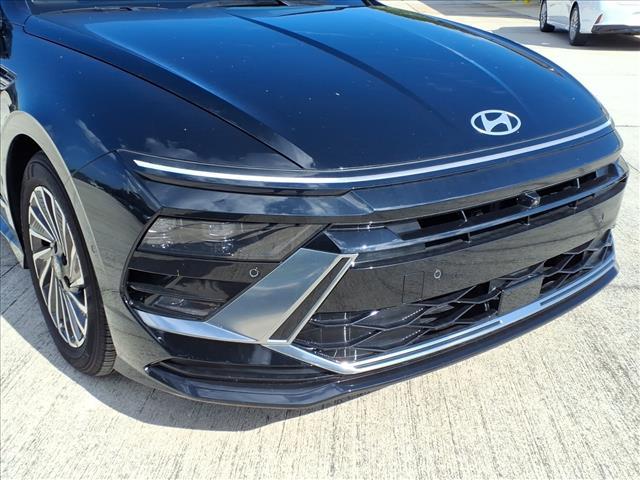 new 2025 Hyundai Sonata Hybrid car, priced at $38,131