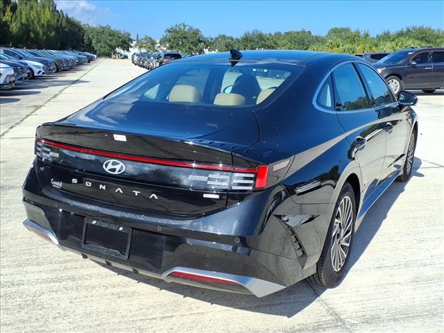 new 2025 Hyundai Sonata Hybrid car, priced at $38,131
