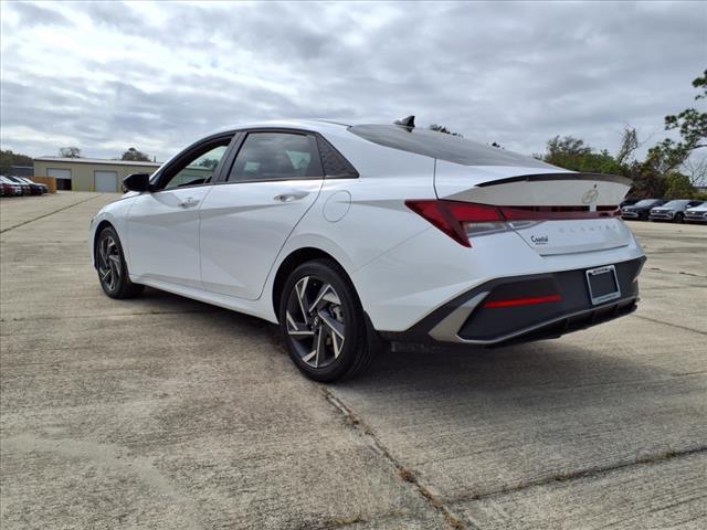 new 2025 Hyundai Elantra car, priced at $24,676