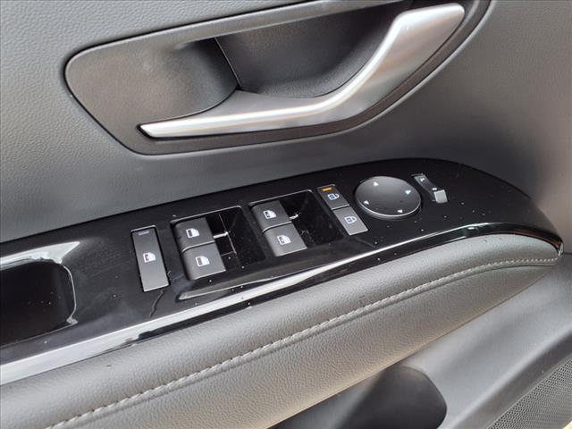 new 2025 Hyundai TUCSON Hybrid car, priced at $43,315