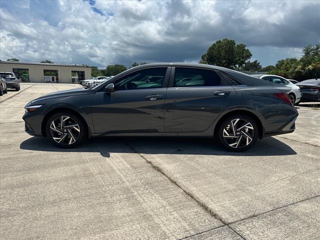 new 2024 Hyundai Elantra car, priced at $25,490