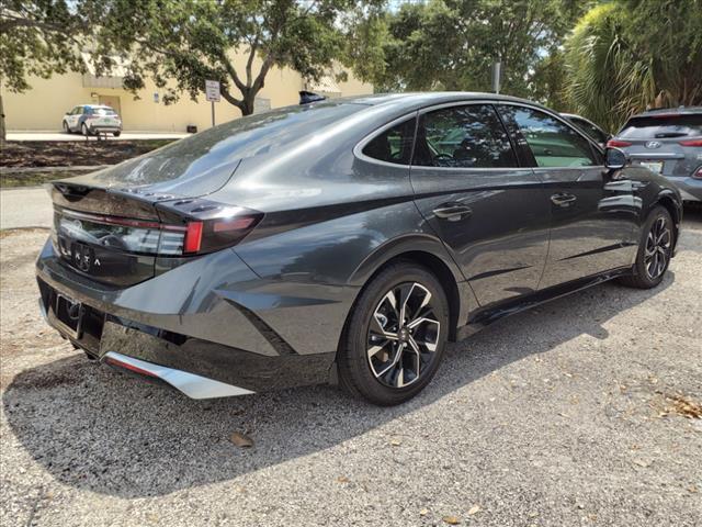 new 2024 Hyundai Sonata car, priced at $29,205