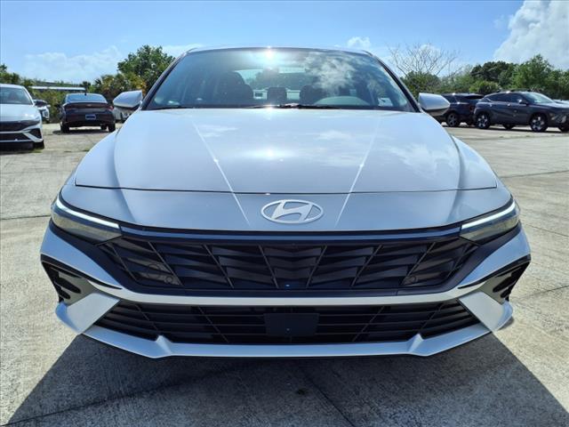 new 2025 Hyundai Elantra car, priced at $27,262