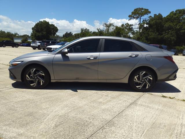 new 2024 Hyundai Elantra car, priced at $26,560