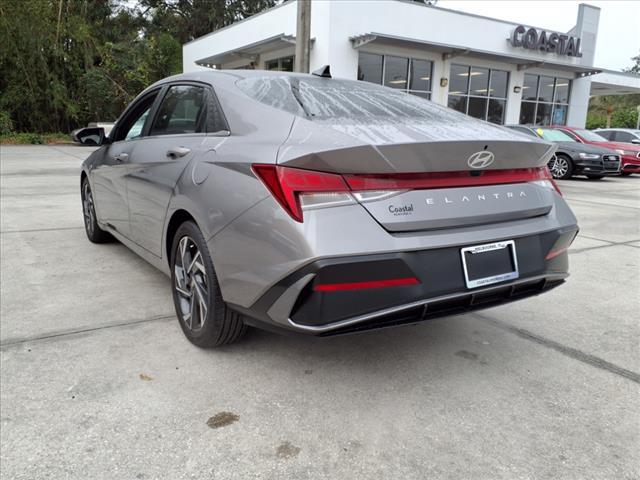 new 2024 Hyundai Elantra car, priced at $25,560