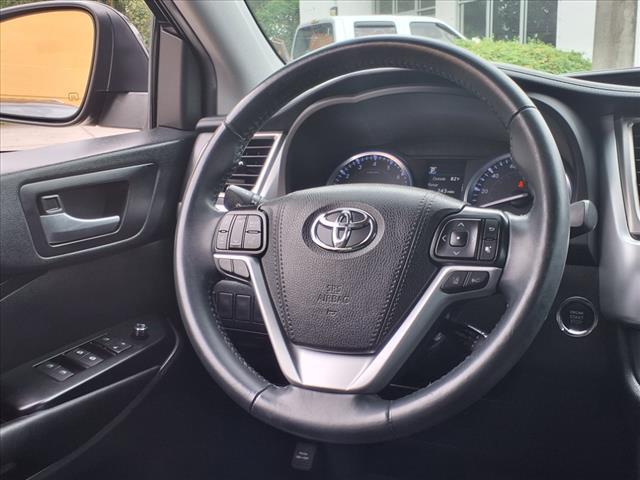 used 2019 Toyota Highlander car, priced at $26,791