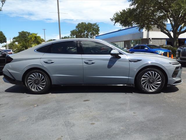 new 2024 Hyundai Sonata Hybrid car, priced at $38,910