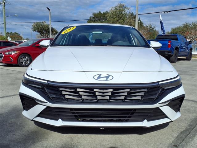 new 2024 Hyundai Elantra car, priced at $24,020