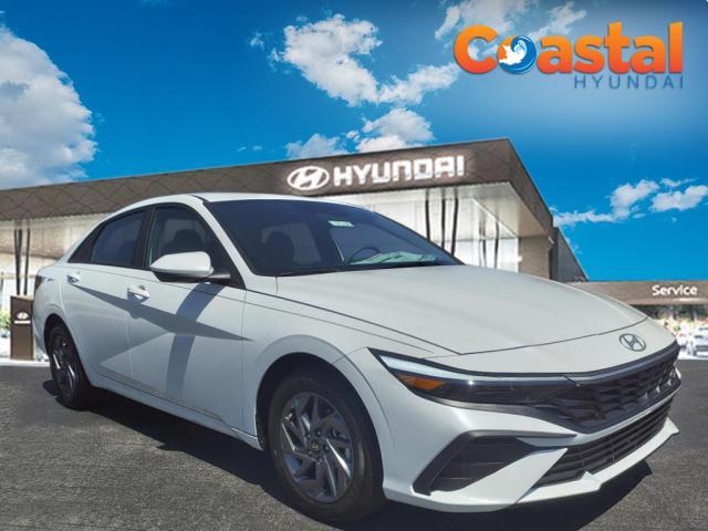 new 2024 Hyundai Elantra car, priced at $25,020