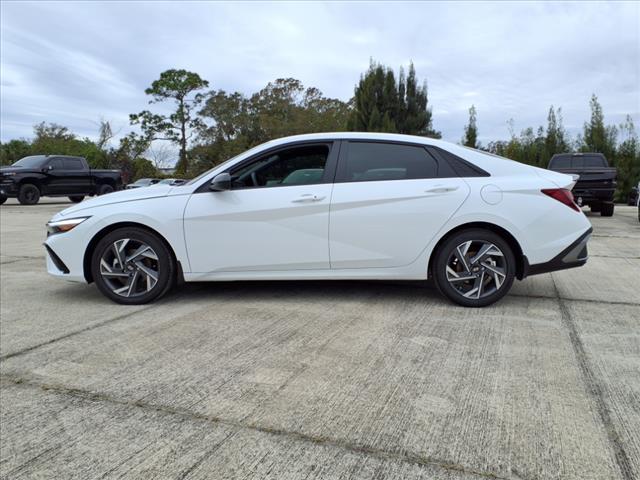 new 2025 Hyundai Elantra car, priced at $24,676