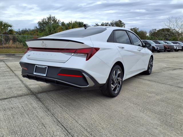 new 2025 Hyundai Elantra car, priced at $24,676