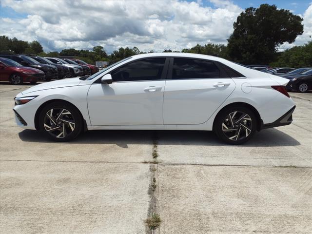 new 2024 Hyundai Elantra car, priced at $28,725