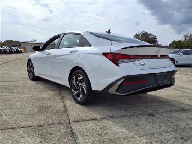 new 2025 Hyundai Elantra car, priced at $24,676